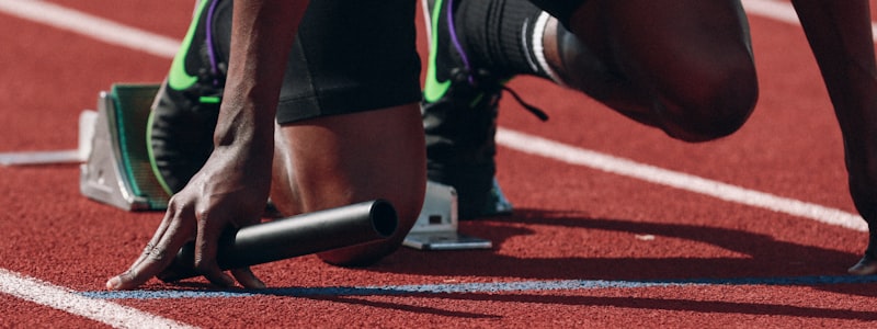 众多球迷在体育场内欢呼 - 大型体育赛事后疫情时代观察